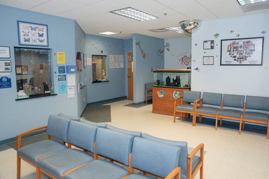WaitingRoom1_smslide_2026